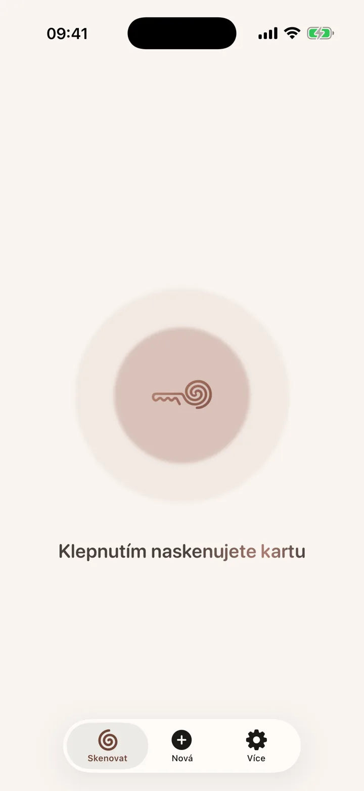 Aplikace MI8OS na iPhonu připravená načíst MI8OS Card